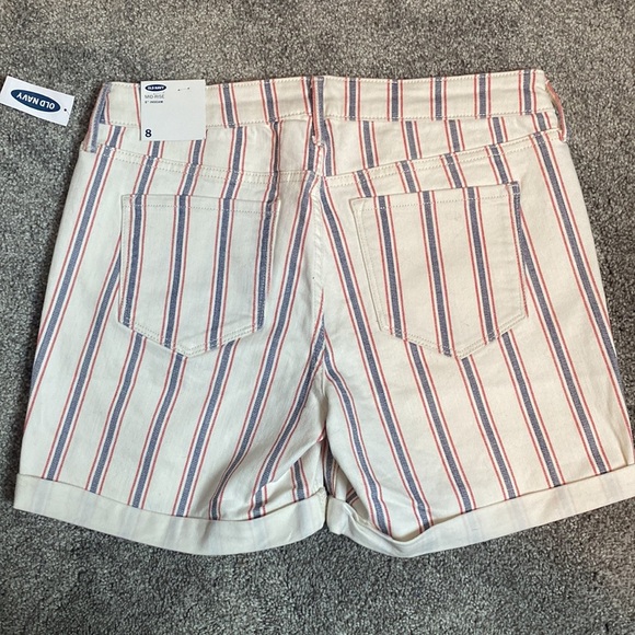 Old Navy Women’s Mid Rise Button Fly Red White Blue Stretch Shorts 5” Inseam NWT - Picture 5 of 7